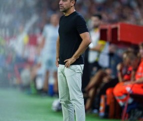 开云体育官网-哈维：球迷如遭不幸将取消比赛 不踢拜仁也会轮换