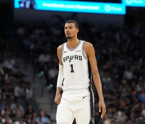 开云体育官网-解说：马刺阵地防守制约了开拓者 后者难靠中路单打&amp;挡拆开发机会