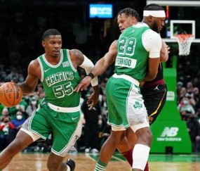 开云体育-时隔19年再披绿军战袍，单打乔告诉儿子坚持的意义