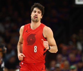 开云体育app-拼到六犯离场！阿夫迪亚14中8拿到26分7板3助1断 5次失误